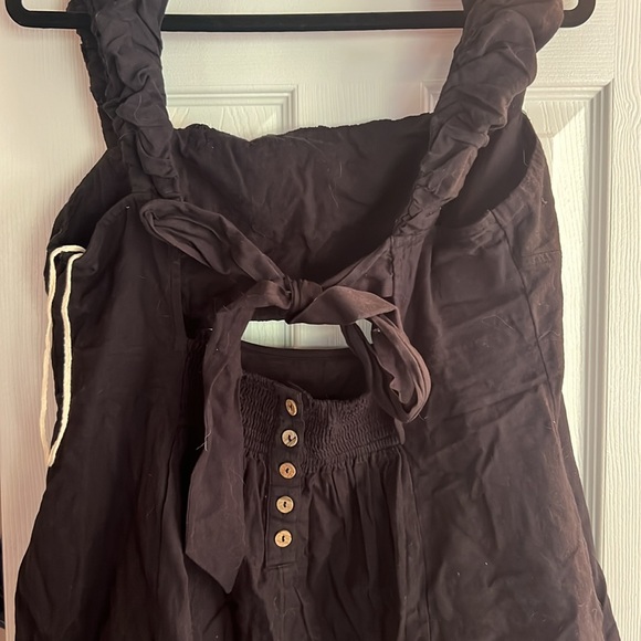 Free People Peplum Style Dress with cute cutout detail and pockets - Picture 5 of 9